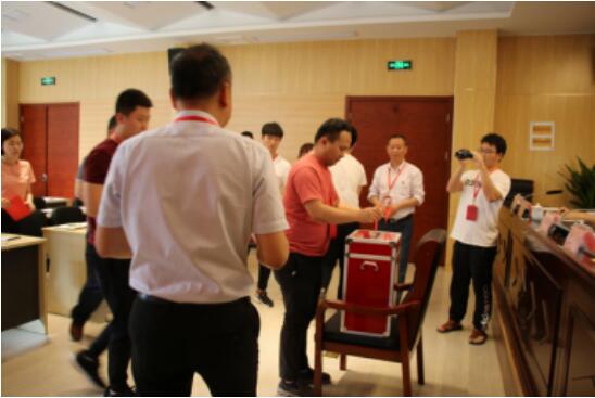 市古鎮(zhèn)公司黨總支成立選舉大會(huì)成功召開