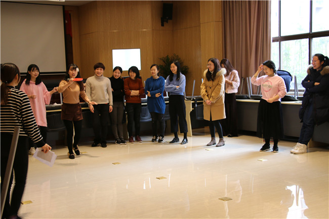 市古鎮(zhèn)公司工會(huì)開(kāi)展系列活動(dòng)慶?！叭恕眿D女節(jié)