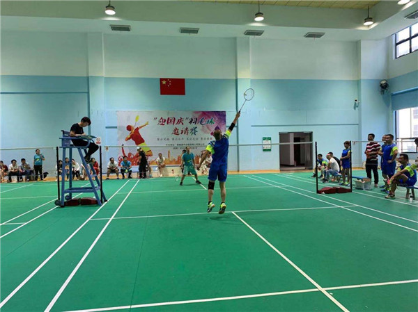 市古鎮(zhèn)公司工會聯合古鎮(zhèn)商混公司工會共同舉辦“迎國慶”羽毛球友誼賽