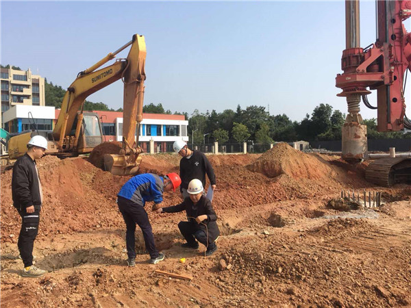 昌南湖北湖西側要建一個立體停車場，已經開工！