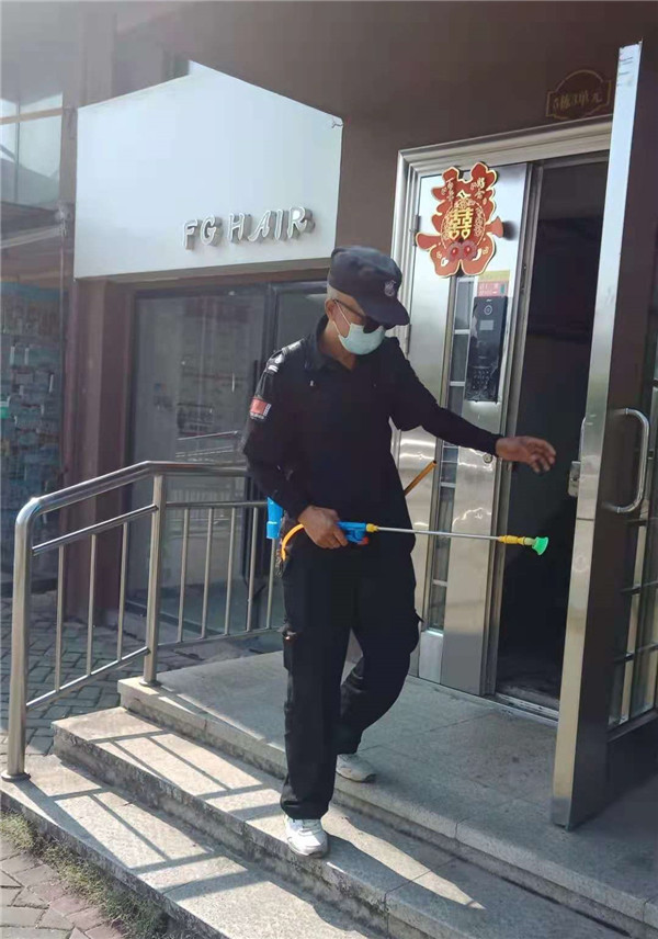 打響防疫攻堅戰(zhàn) 井巷物業(yè)人在行動