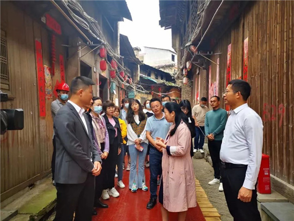 林蓉到三河村昌江水生態(tài)工程調(diào)研文物保護工作