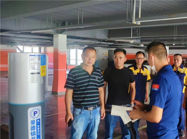 市古鎮(zhèn)印象公司開(kāi)展充電樁消防應(yīng)急救援培訓(xùn)演練