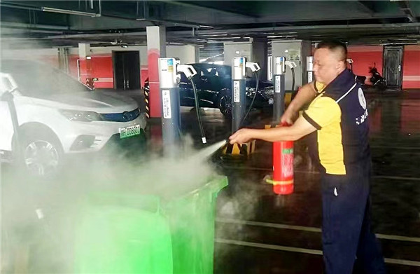 市古鎮(zhèn)印象公司開(kāi)展充電樁消防應(yīng)急救援培訓(xùn)演練