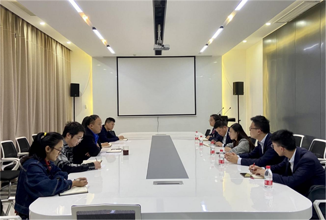 市古鎮(zhèn)印象公司與九江銀行就停車場(chǎng)運(yùn)營(yíng)業(yè)務(wù)開(kāi)展合作交流