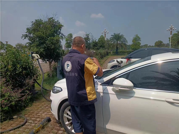 中秋國慶雙節(jié)，市古鎮(zhèn)印象公司為城市旅游建設添磚加瓦