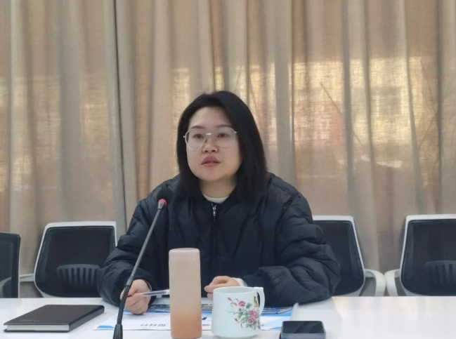 汪濤調(diào)研市古鎮(zhèn)印象公司停車場及充電樁建設運營工作