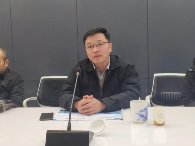 汪濤調(diào)研市古鎮(zhèn)印象公司停車場及充電樁建設運營工作