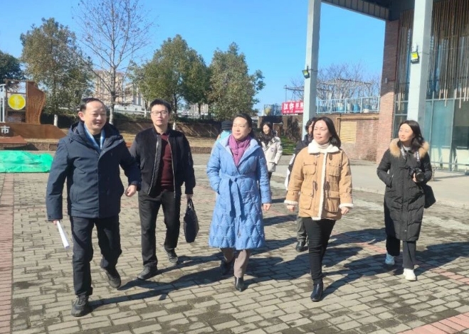 盛璟晶調研陶陽里歷史文化旅游區(qū)5A創(chuàng)建御窯景巷片區(qū)工作