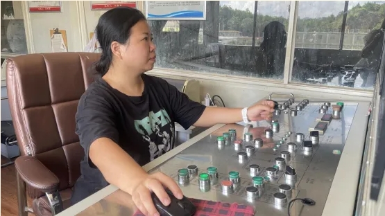 不懼高溫 “熱”力十足！致敬高溫下堅守崗位的古鎮(zhèn)工作者（三）