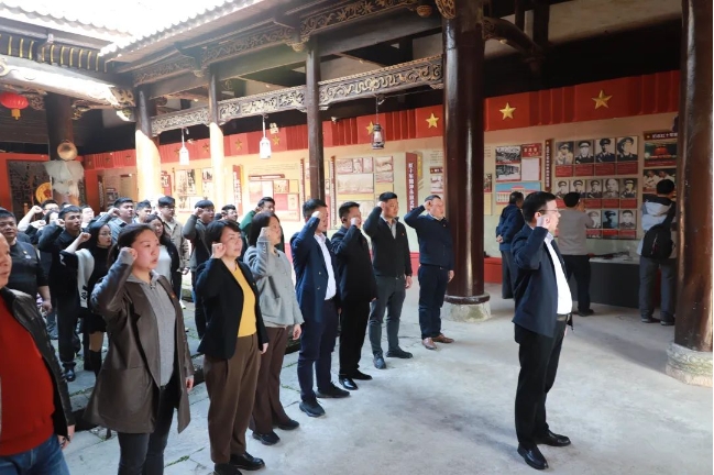 市古鎮(zhèn)投資公司開(kāi)展“3·23”警示教育活動(dòng)　